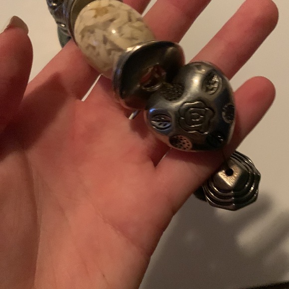 Cute Bracelet - Picture 2 of 2